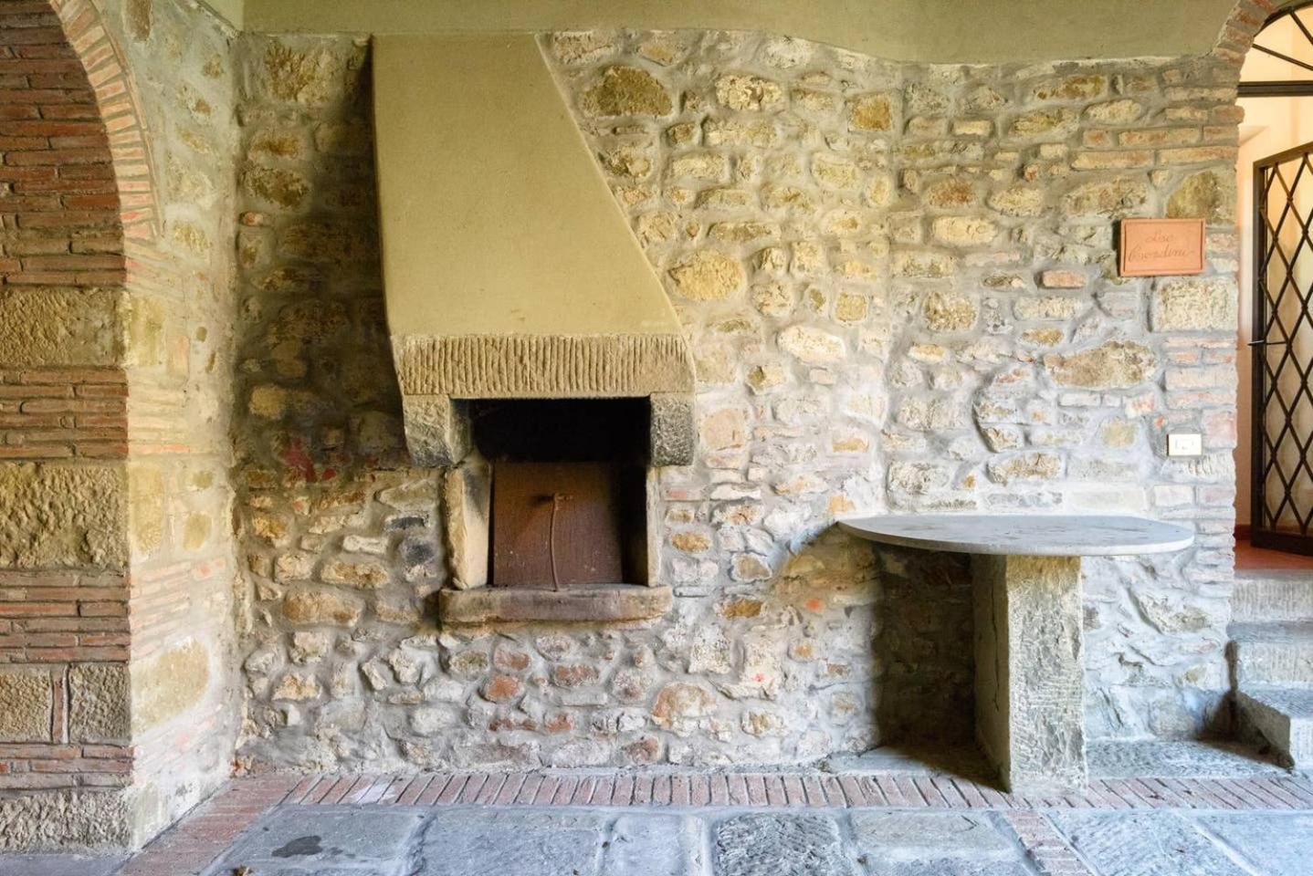 Agriturismo Fattoria Celle Фильине-Вальдарно Номер фото